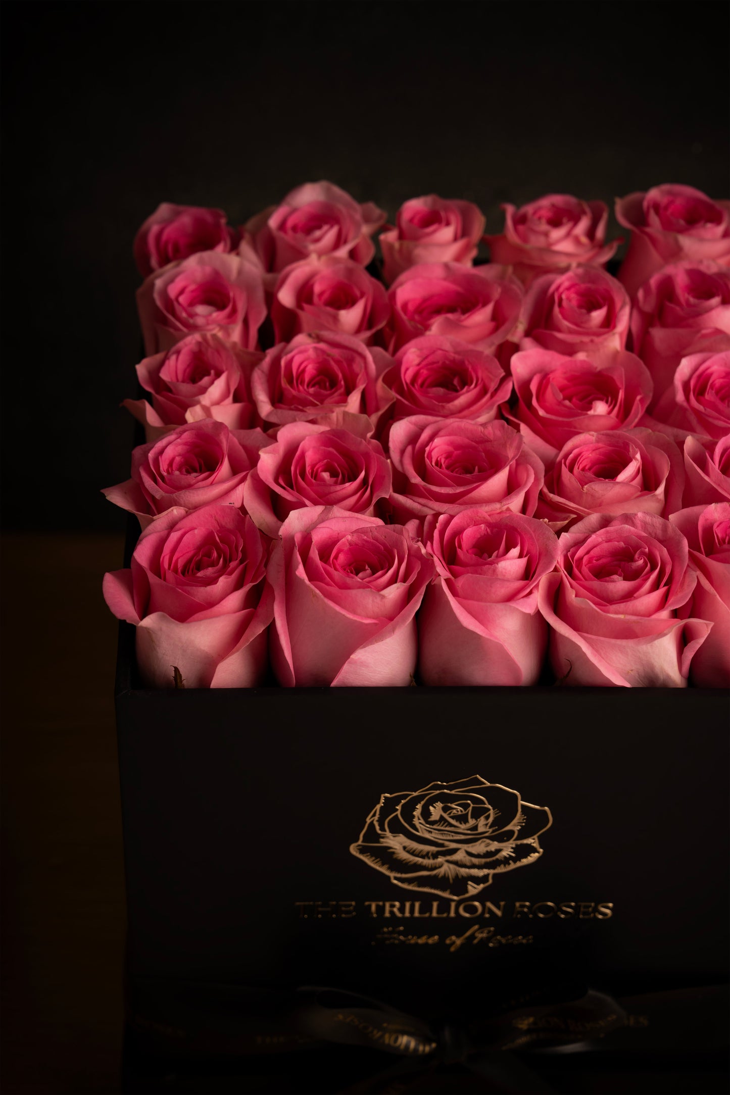 PINK BLOSSOM BLUSH ROSES IN BLACK SQUARE BOX