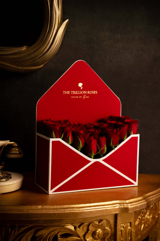 THE ROSE ENVELOPE - RED ROSES
