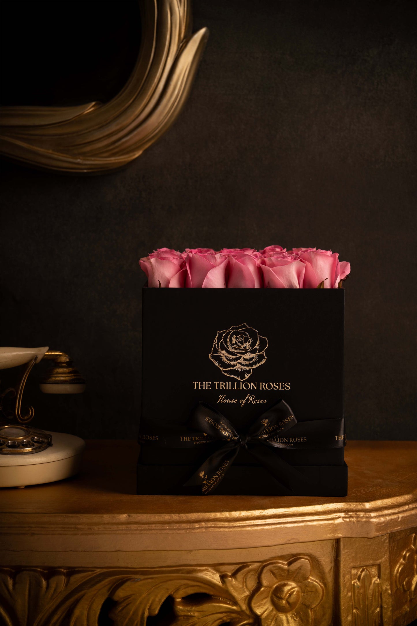 PINK BLOSSOM BLUSH ROSES IN BLACK SQUARE BOX